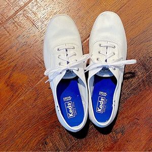 Keds, size 8, good condition!